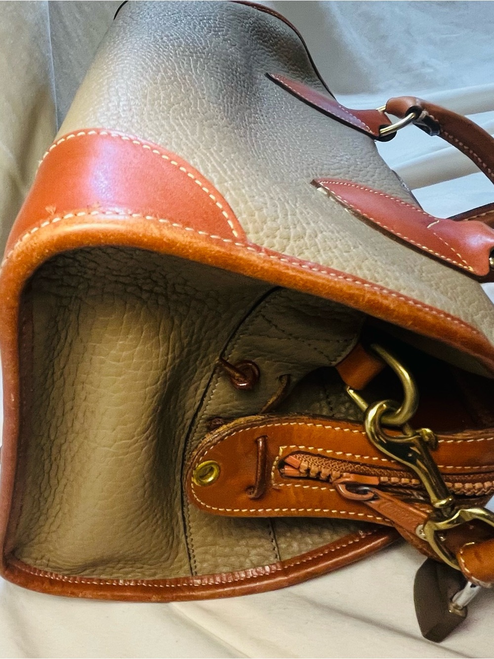 Vintage Dooney & Bourke Crossbody/Doctor Satchel Pebbled Leather Handbag - Picture 7 of 8
